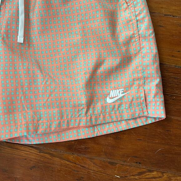 NWT Nike lined windowpane plaid elastic waist pull on athletic shorts sz XL - Picture 2 of 8